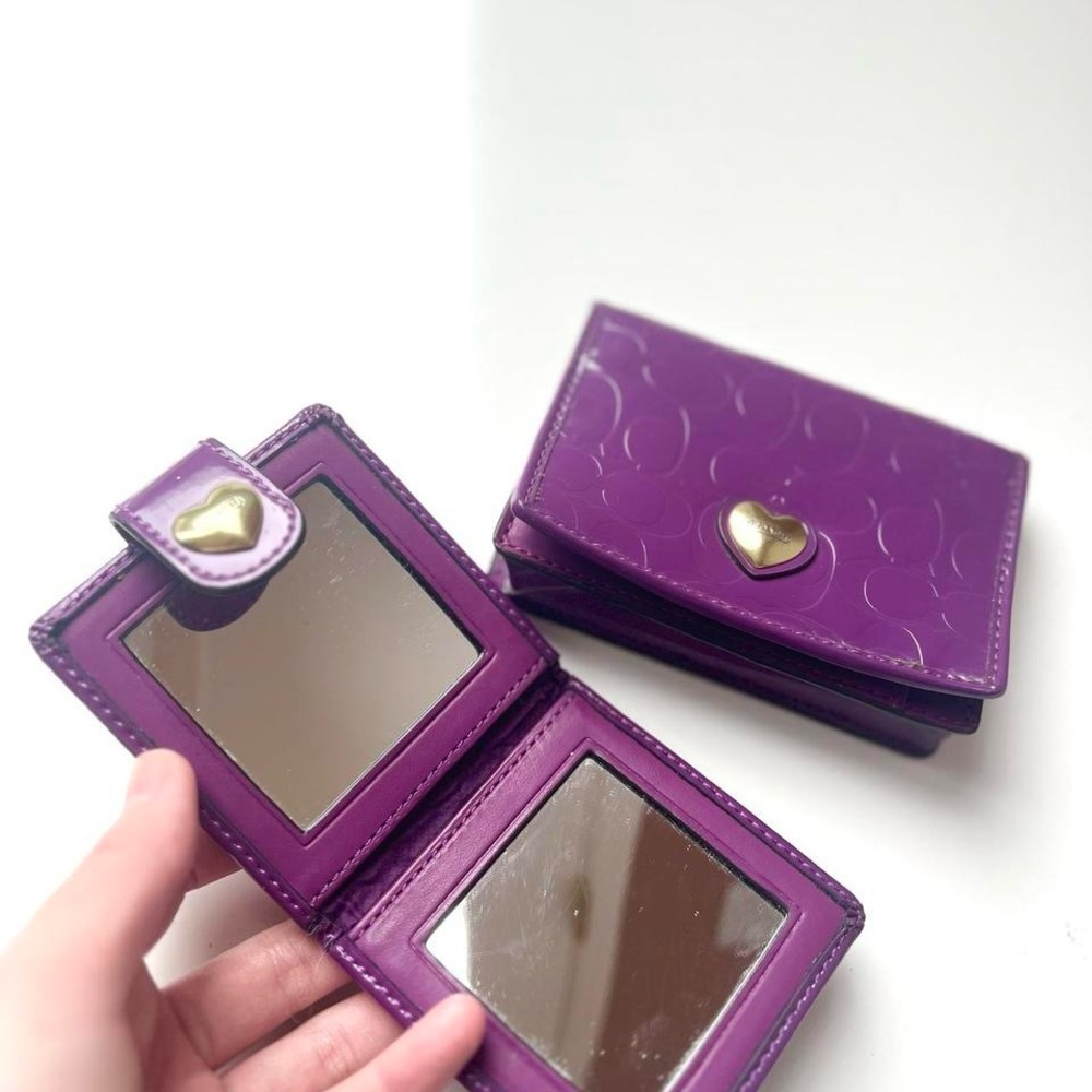 Coach Vintage Y2K Matching Wallet and Mirror Set 💜